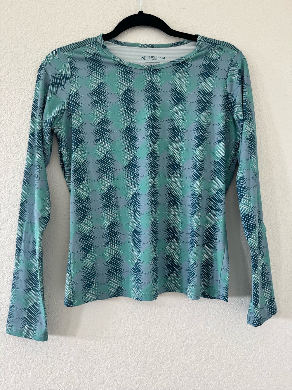 Carve Designs Blue Green Patterned Long Sleeve Rash Guard
